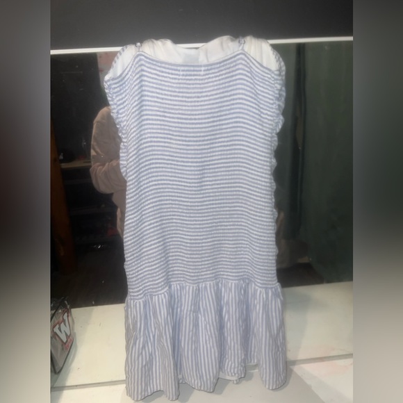 White and blue striped dress flared at the bottom. - Picture 3 of 3